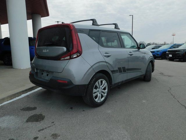 Used 2022 Kia Soul LX FWD image 27