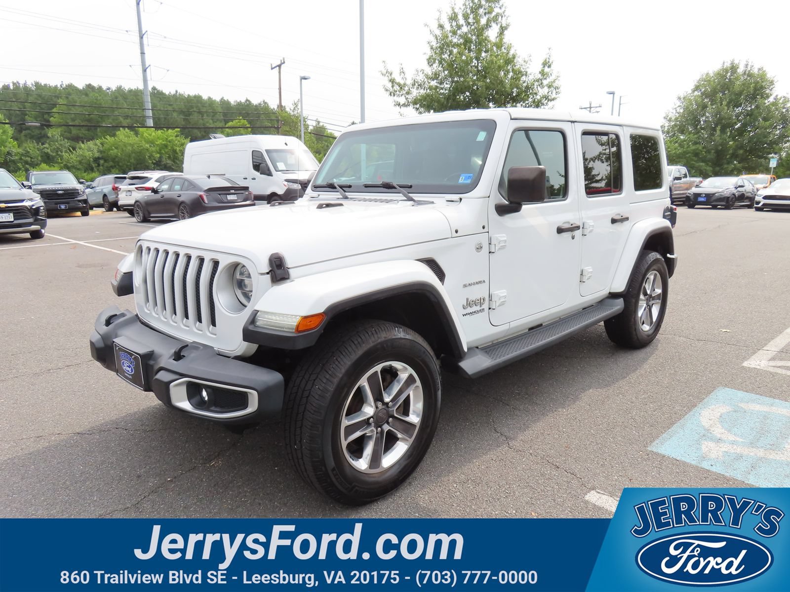 Used 2020 Jeep Wrangler Unlimited Sahara AWD/4WD image 3