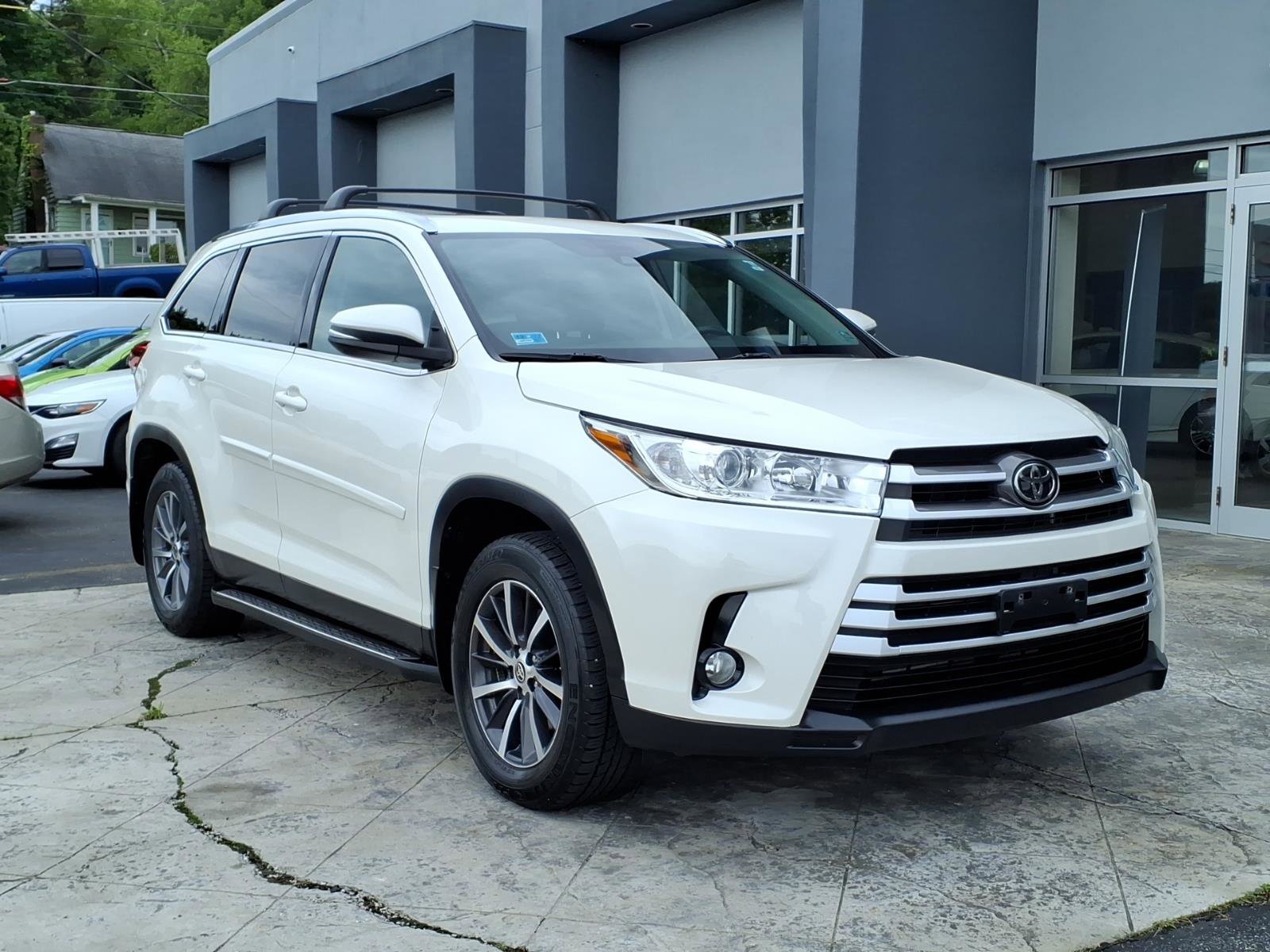 Used 2019 Toyota Highlander XLE