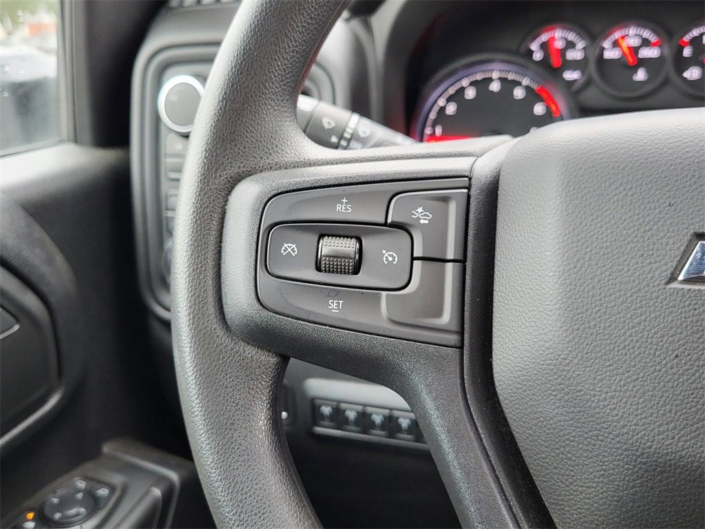 Used 2025 Chevrolet Silverado 2500 Custom w/ Custom Value Package image 21