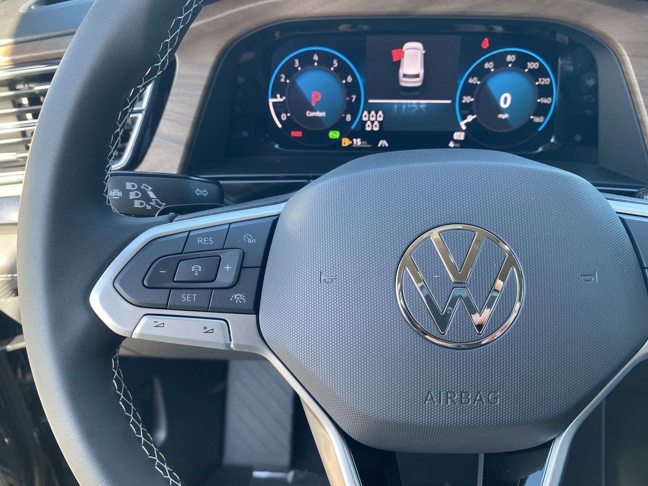 New 2026 Volkswagen Atlas SE FWD image 19