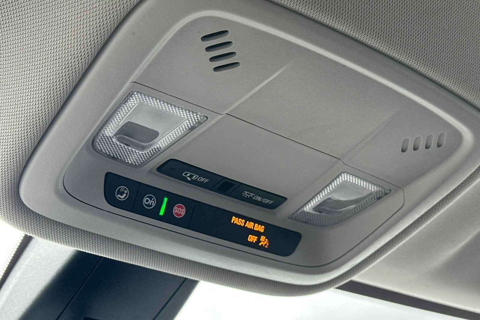 Used 2020 Chevrolet Traverse LS image 25