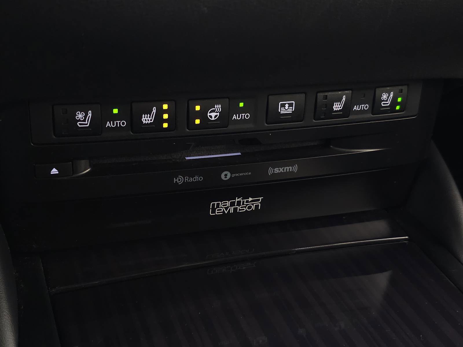 Used 2019 Lexus ES 350 w/ Accessory Package image 28