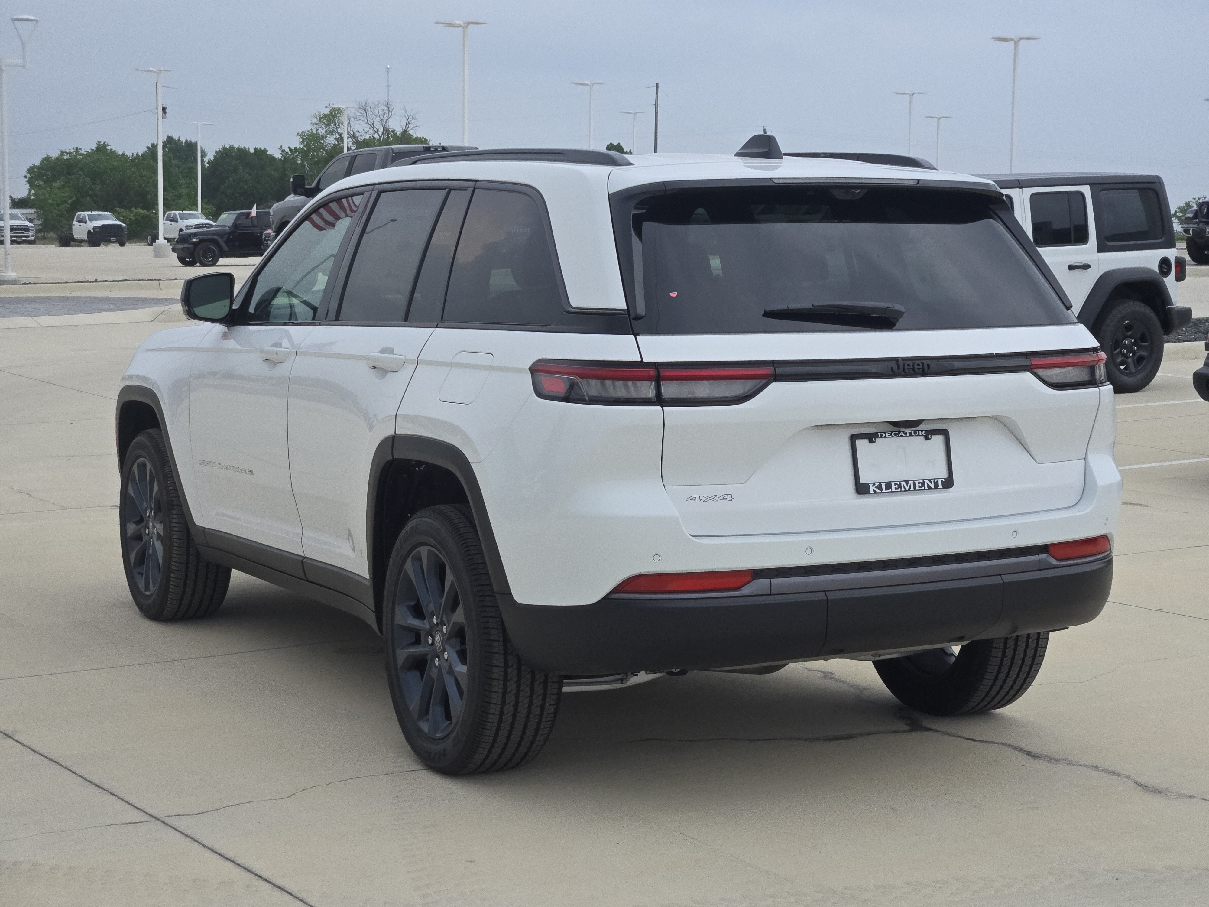 New 2026 Jeep Grand Cherokee Limited AWD/4WD image 4