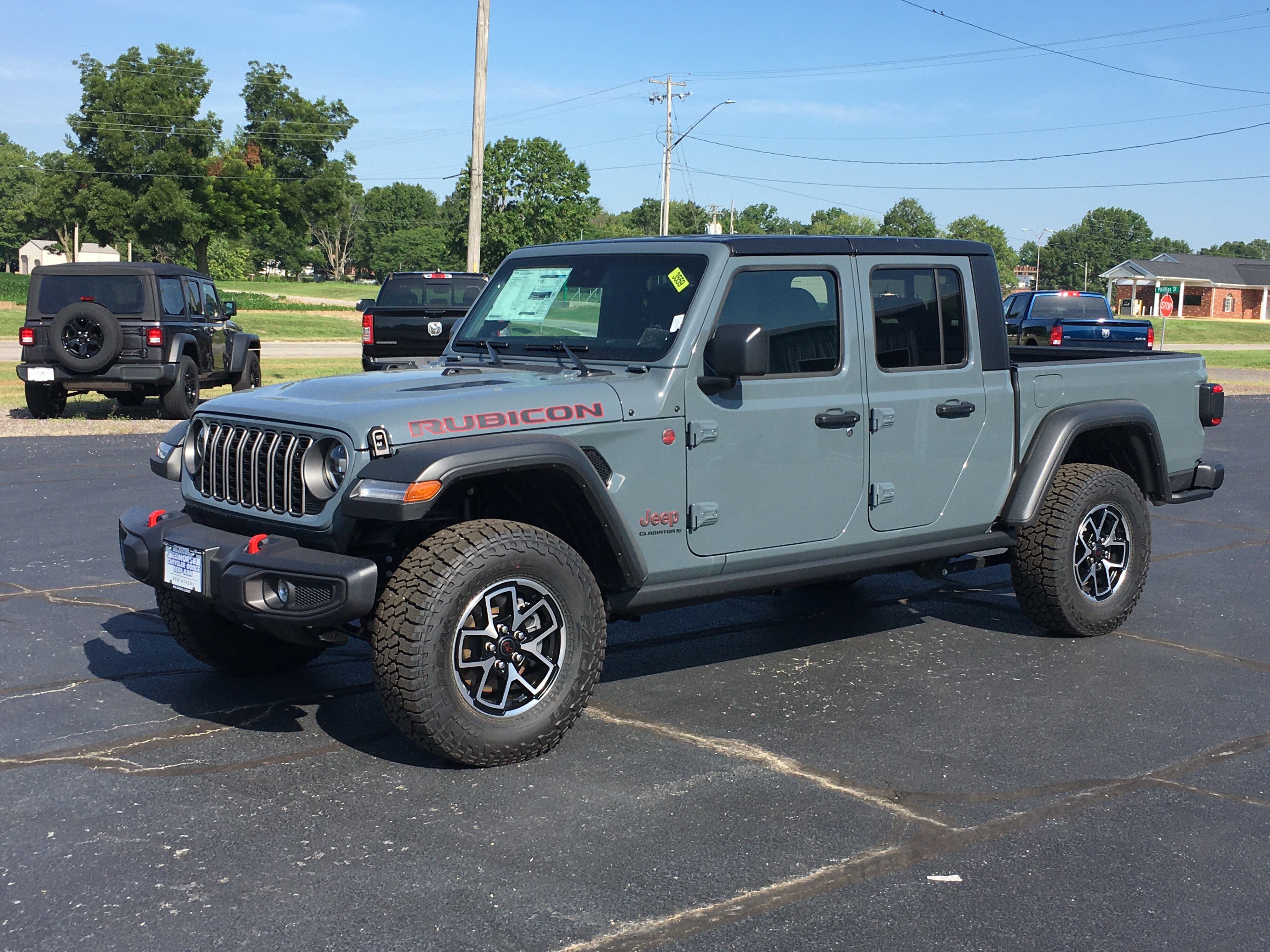 New 2025 Jeep Gladiator Rubicon w/ Convenience Group image 8