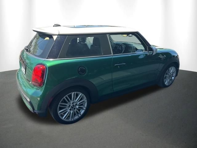 Used 2022 MINI Cooper S w/ Driver Assistance Package FWD image 5