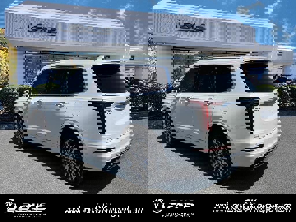 Used 2020 Cadillac XT6 Premium Luxury image 3