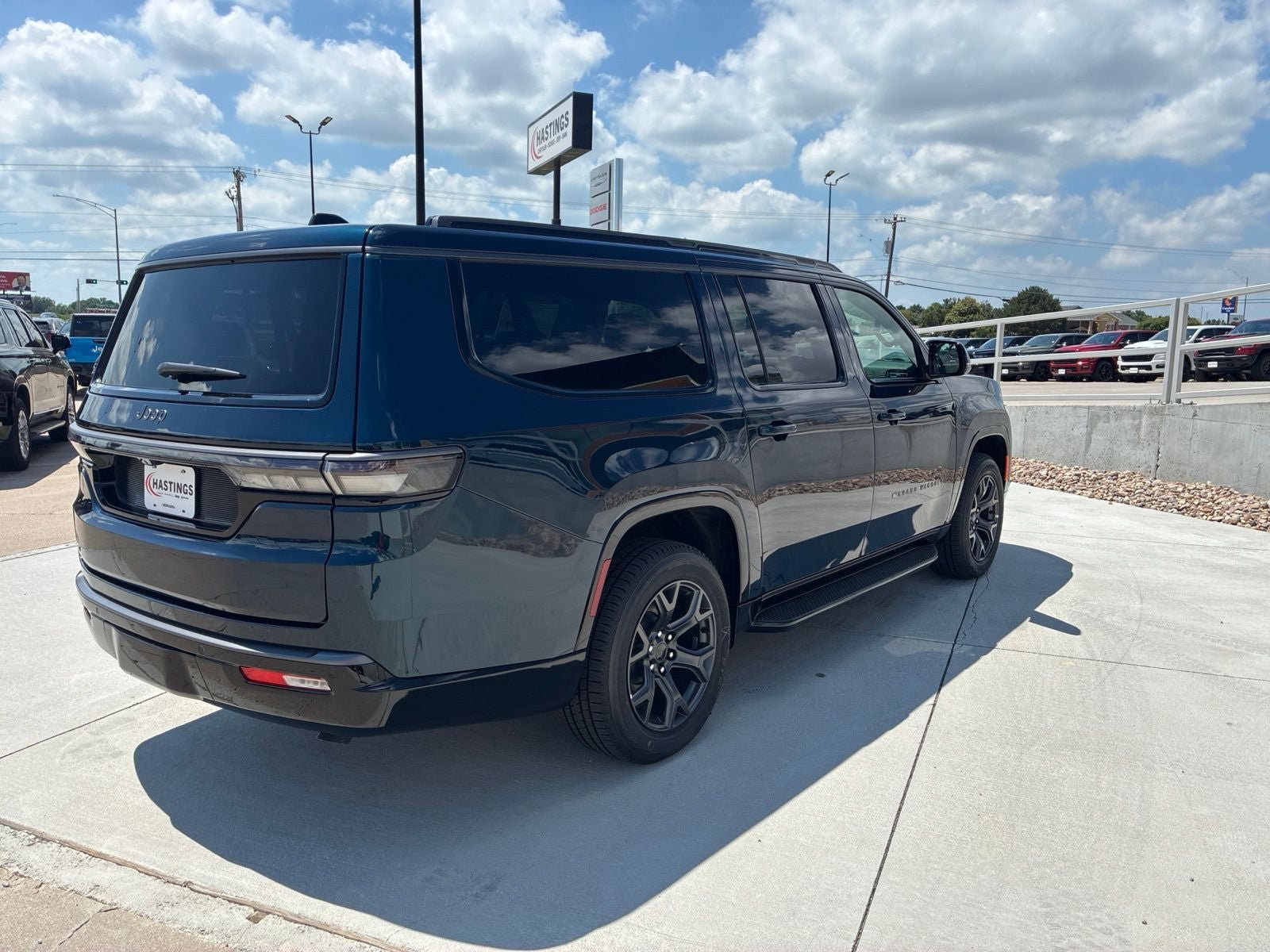 New 2026 Jeep Grand Wagoneer L Limited AWD/4WD image 8