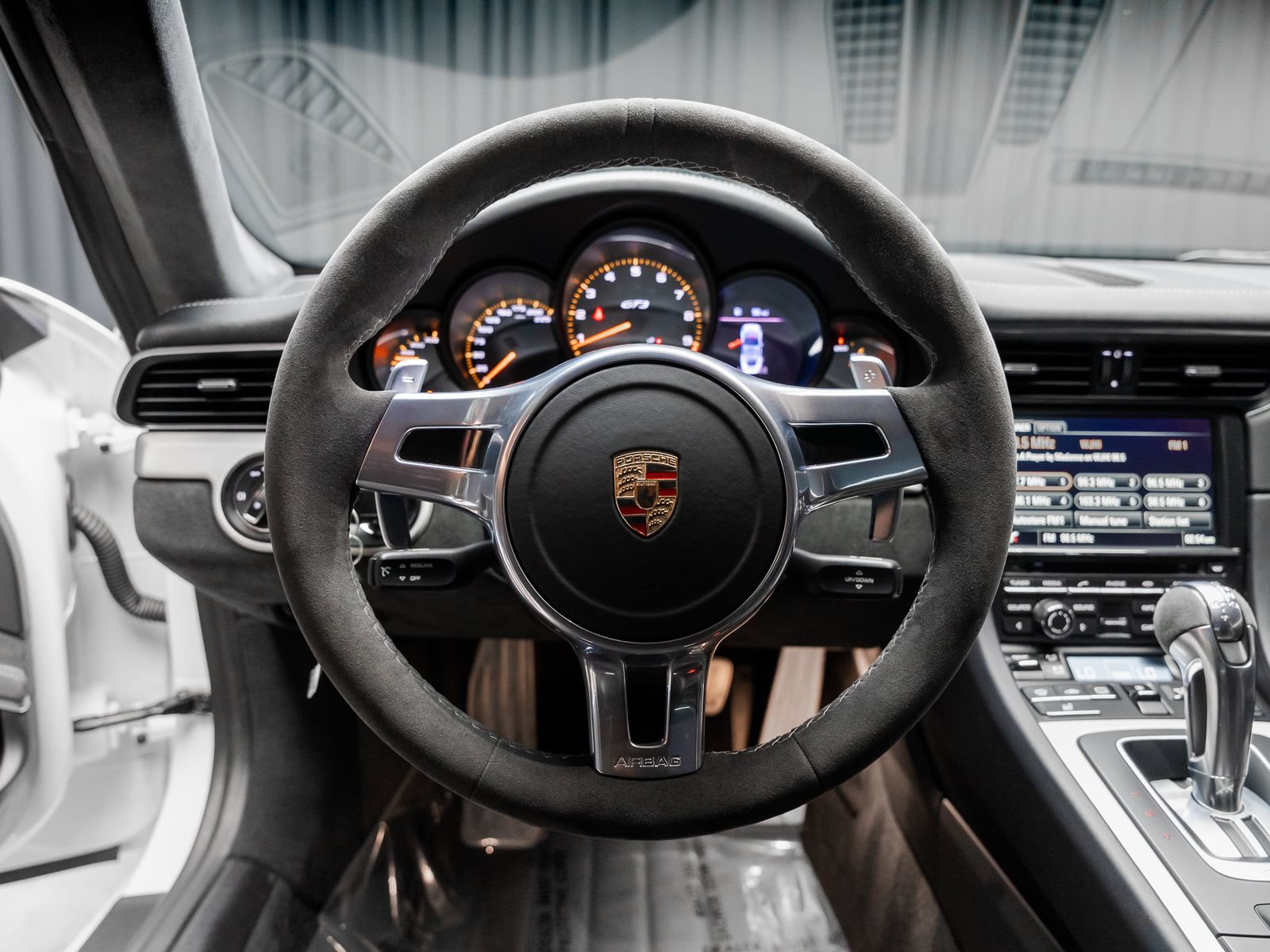 Used 2015 Porsche 911 GT3 w/ Sound Package Plus RWD image 45