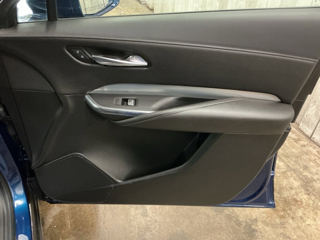 Used 2019 Cadillac XT4 Premium Luxury image 25