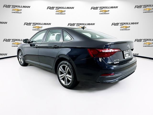 Used 2024 Volkswagen Jetta SE image 5