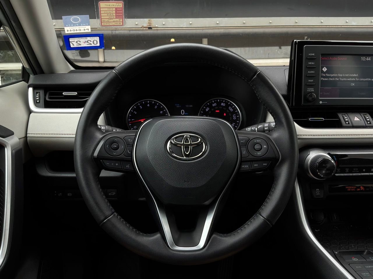 Used 2022 Toyota RAV4 XLE Premium AWD/4WD image 33