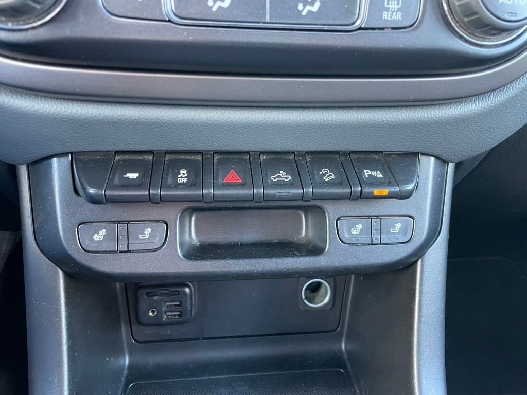 Used 2019 Chevrolet Colorado Z71 image 12