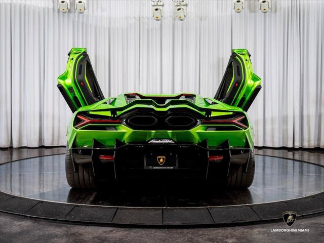 Used 2024 Lamborghini Revuelto AWD/4WD image 16