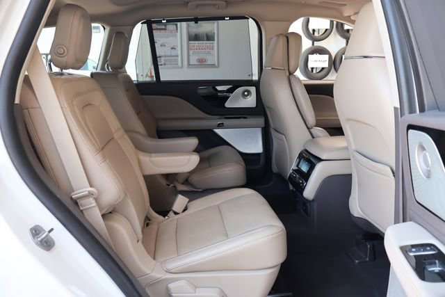Used 2020 Lincoln Aviator Reserve w/ Equipment Group 202A AWD/4WD image 22