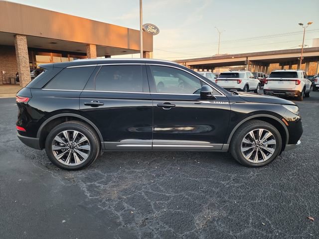 Used 2022 Lincoln Corsair Reserve image 6