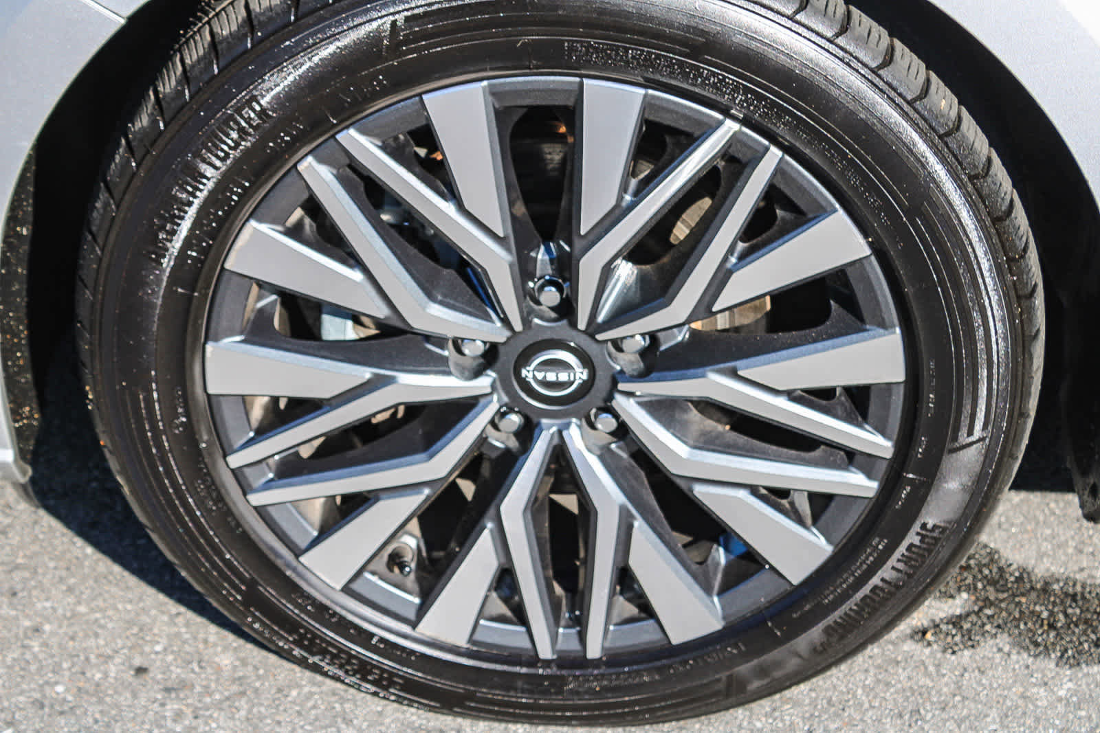 Used 2023 Nissan Altima 2.5 SV image 10