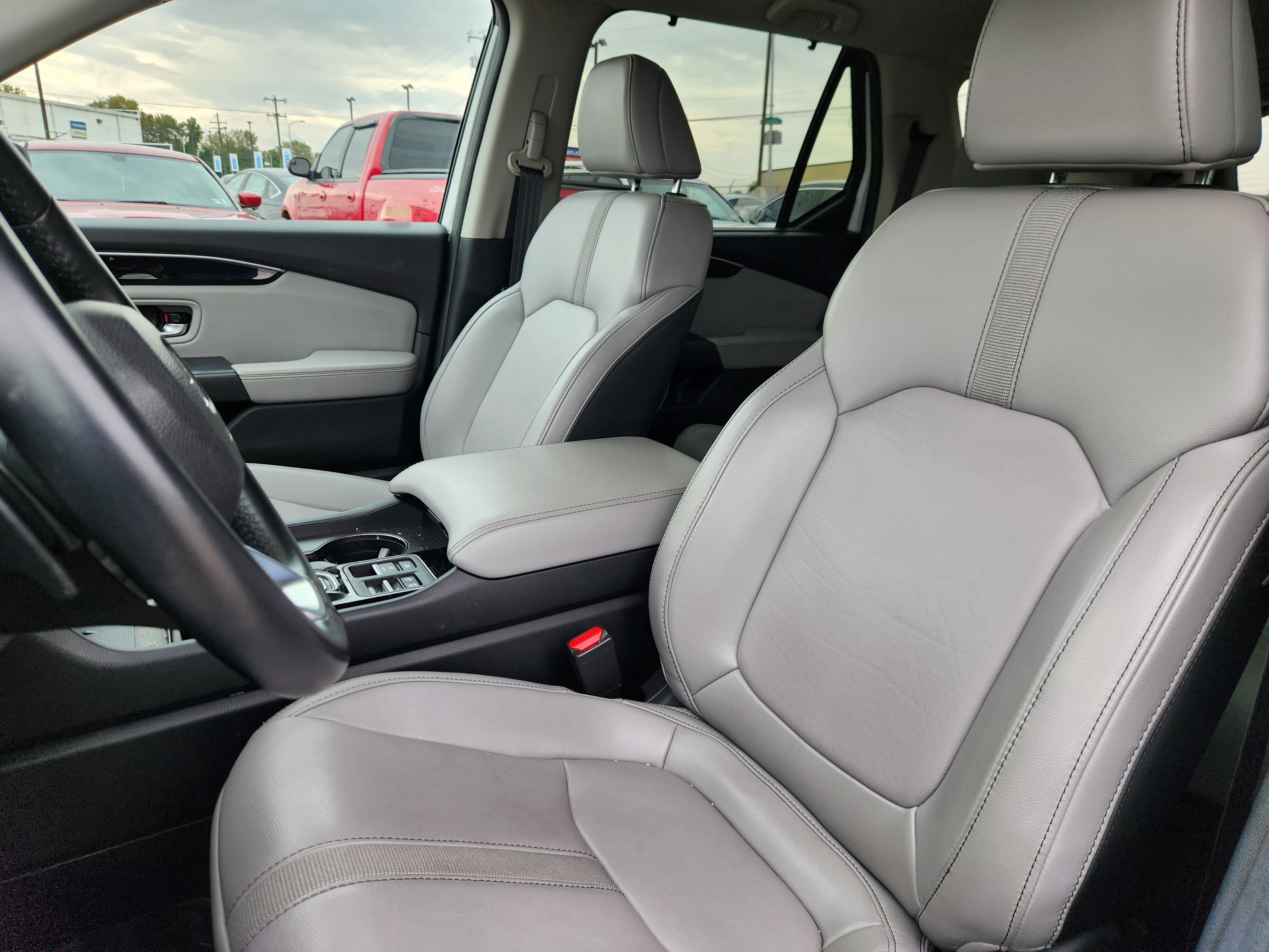 Used 2024 Honda Pilot EX-L image 8