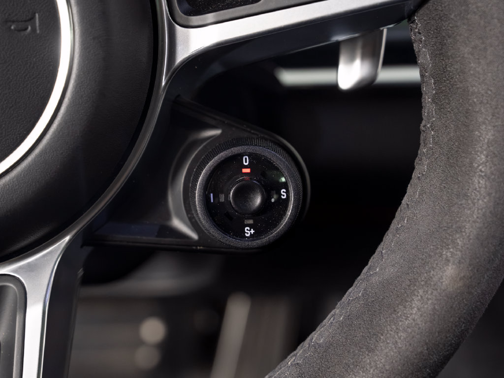Certified 2020 Porsche Panamera GTS AWD/4WD image 27
