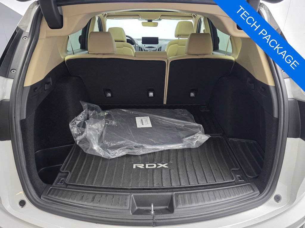 Used 2024 Acura RDX w/ Technology Package AWD/4WD image 16