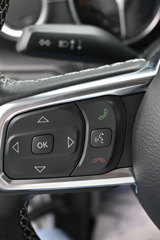 Used 2022 Jeep Wrangler Unlimited Sahara w/ Cold Weather Group AWD/4WD image 18