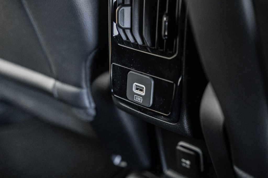 New 2026 Jeep Compass Latitude image 32