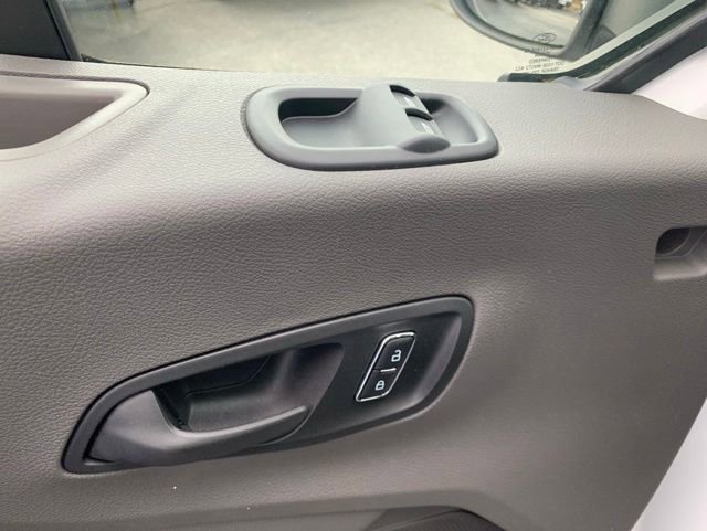 New 2024 Ford E-Transit Low Roof RWD image 17