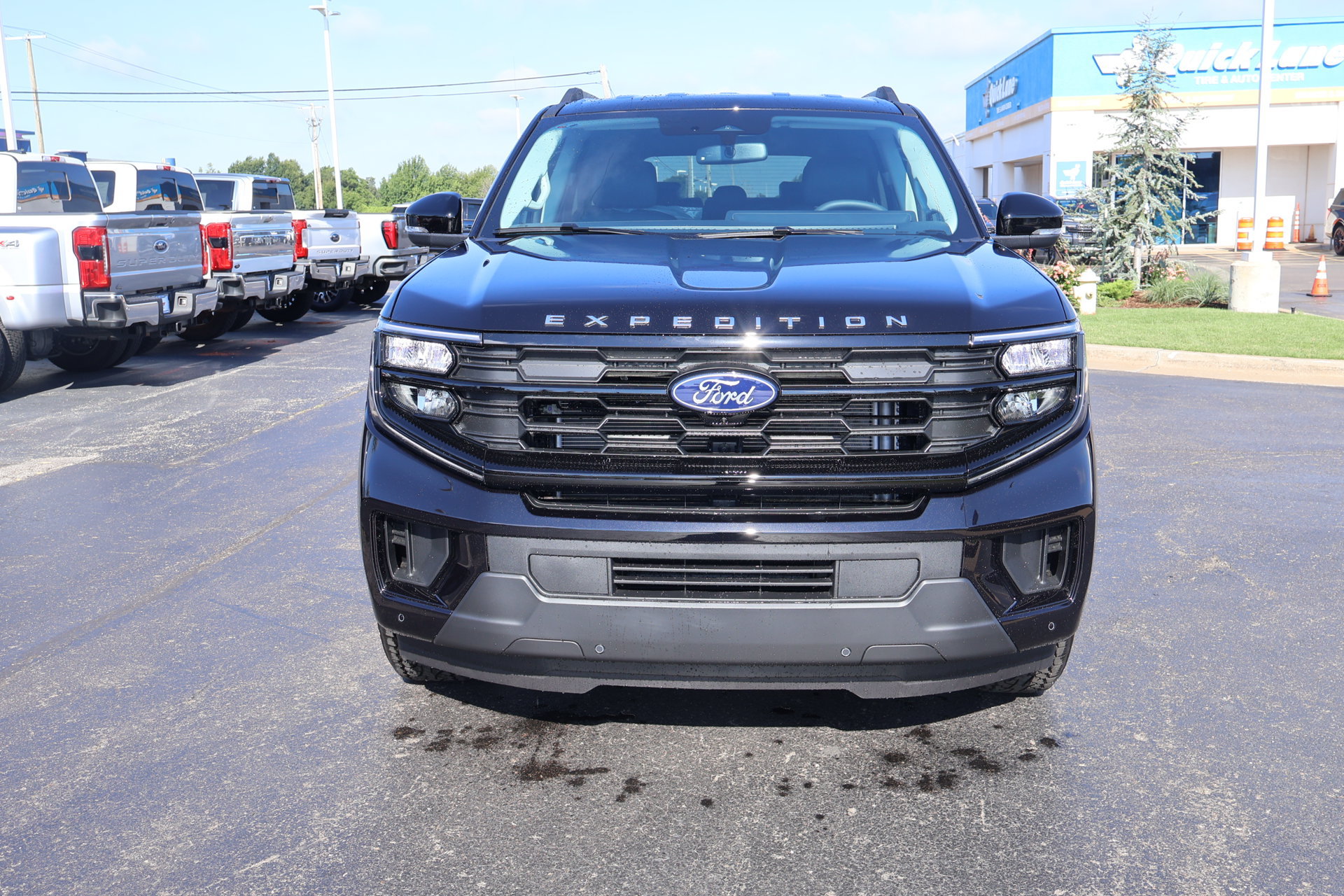 New 2026 Ford Expedition Active AWD/4WD image 10