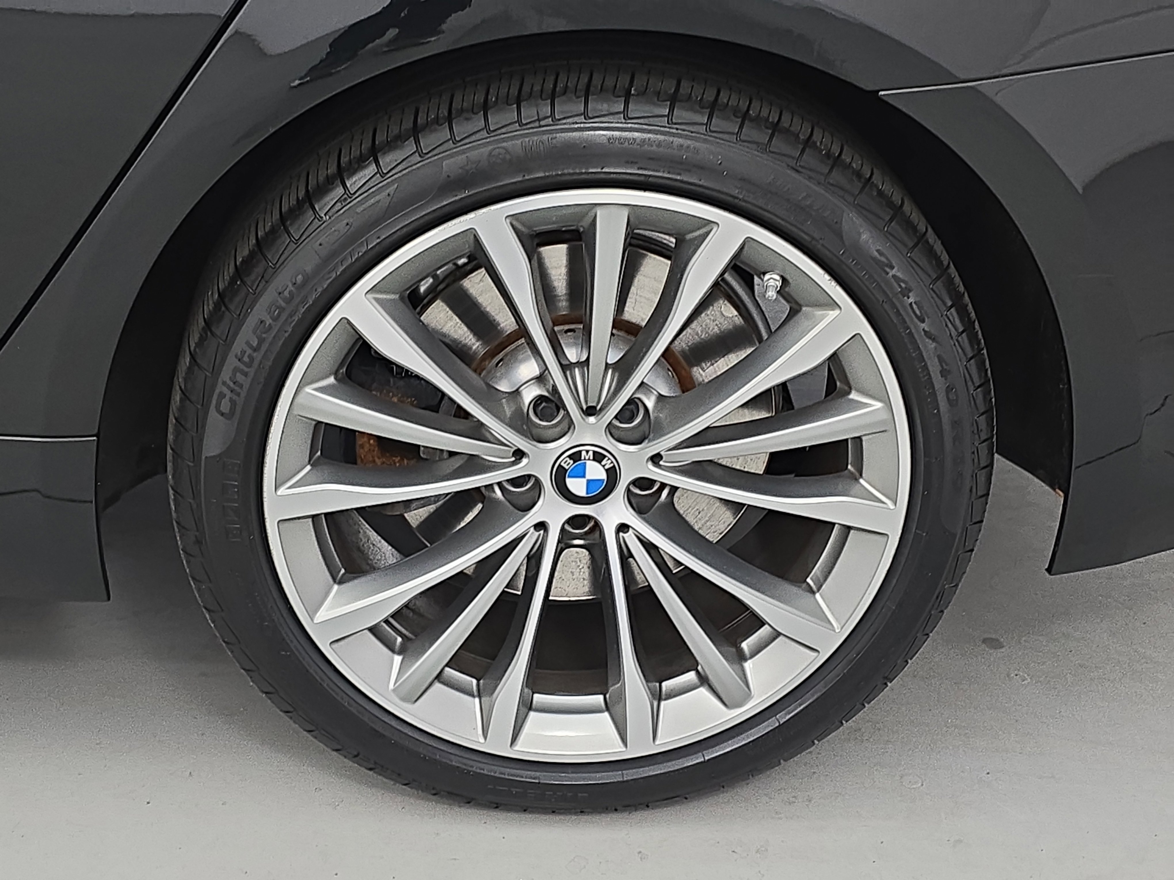 Used 2021 BMW 540i w/ Premium Package image 34