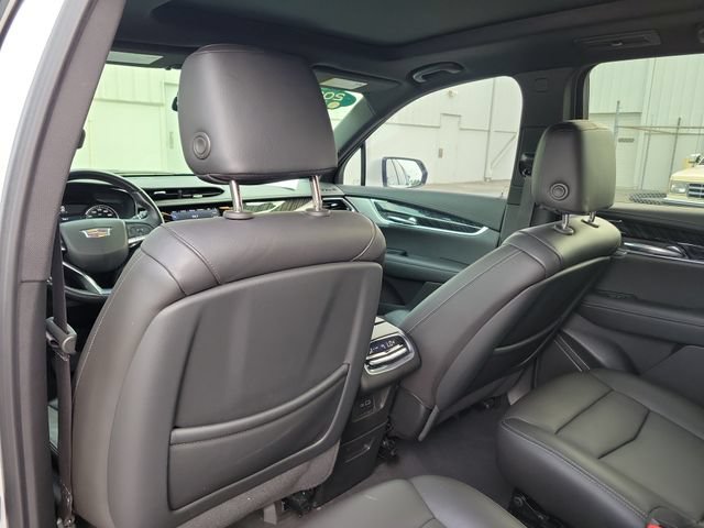 Certified 2023 Cadillac XT6 Premium Luxury FWD image 15