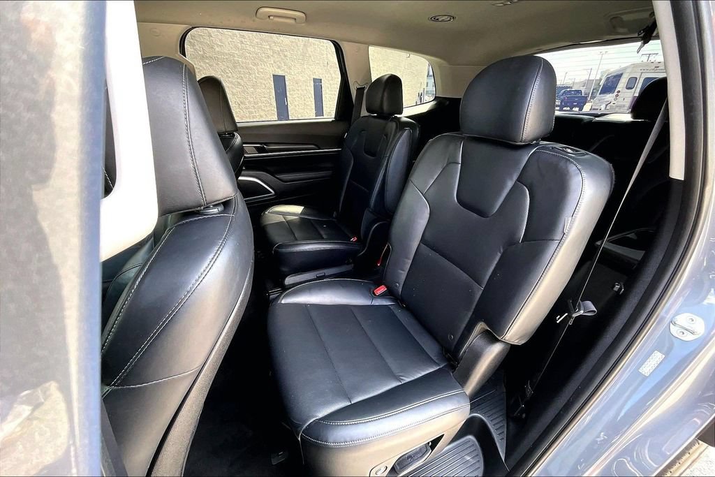 Used 2023 Kia Telluride S AWD/4WD image 23