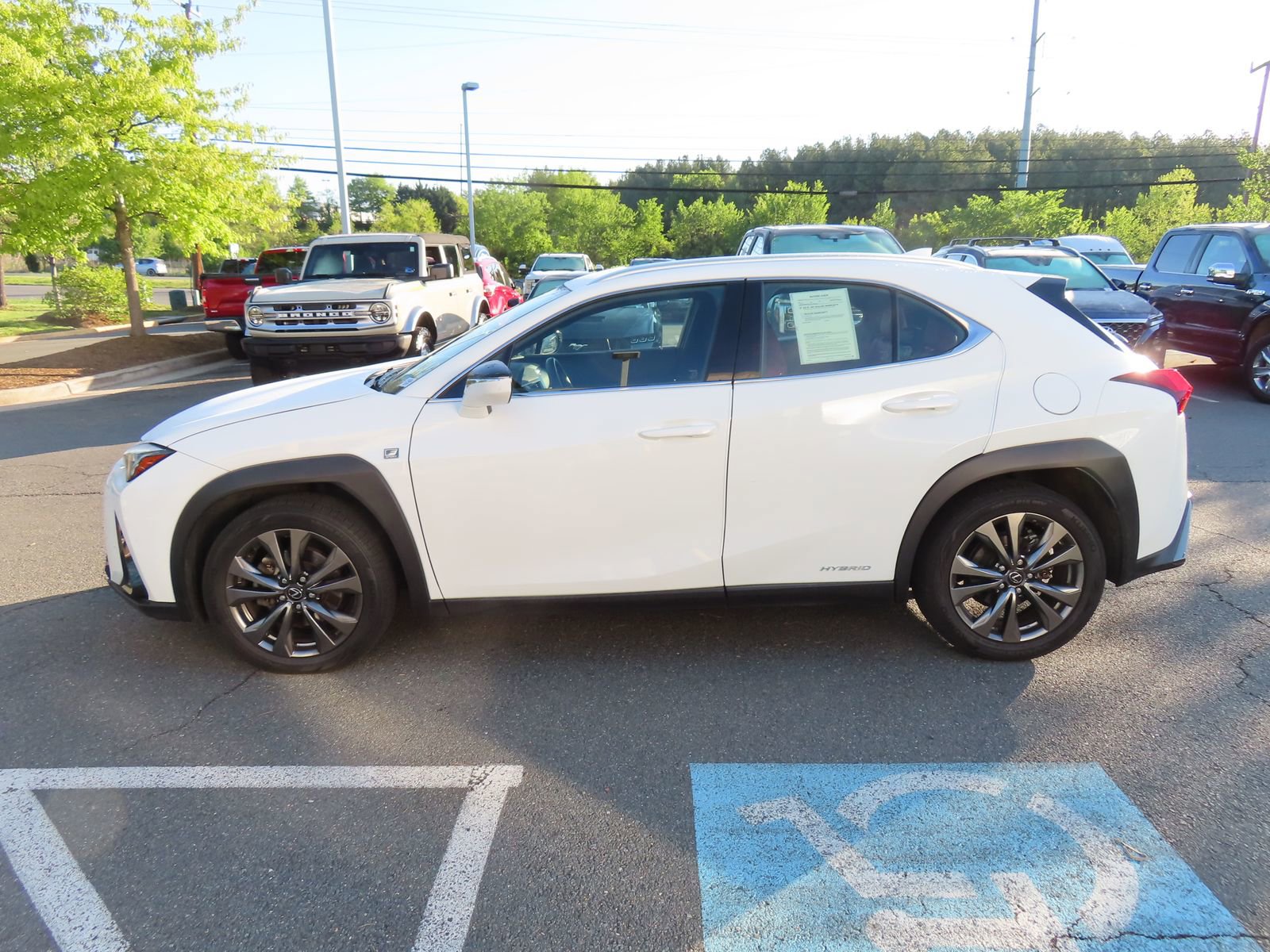 Used 2021 Lexus UX 250h F Sport w/ F Sport Premium Package AWD/4WD image 8