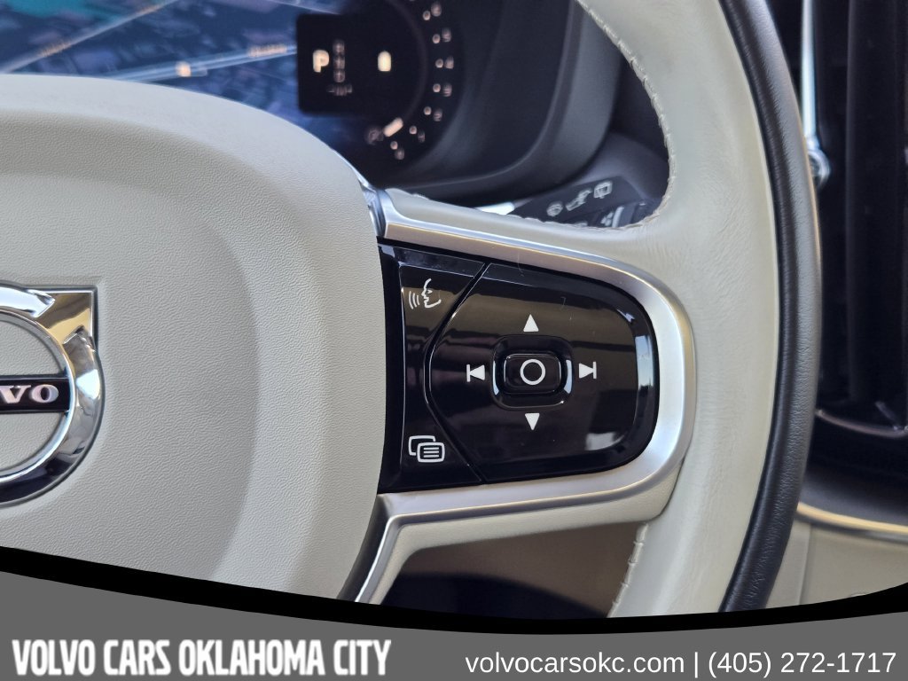 Certified 2025 Volvo XC60 B5 Core w/ Protection Package Premier AWD/4WD image 23