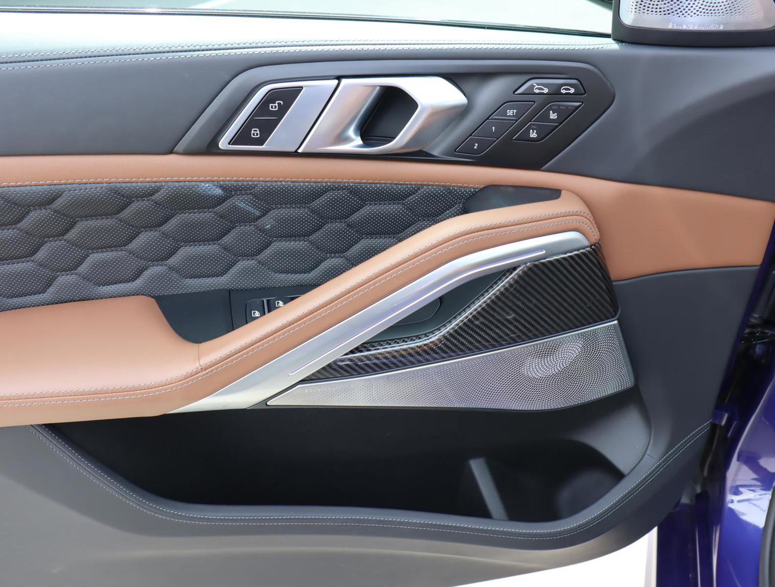 Used 2024 BMW X6 M Competition w/ Executive Package image 13