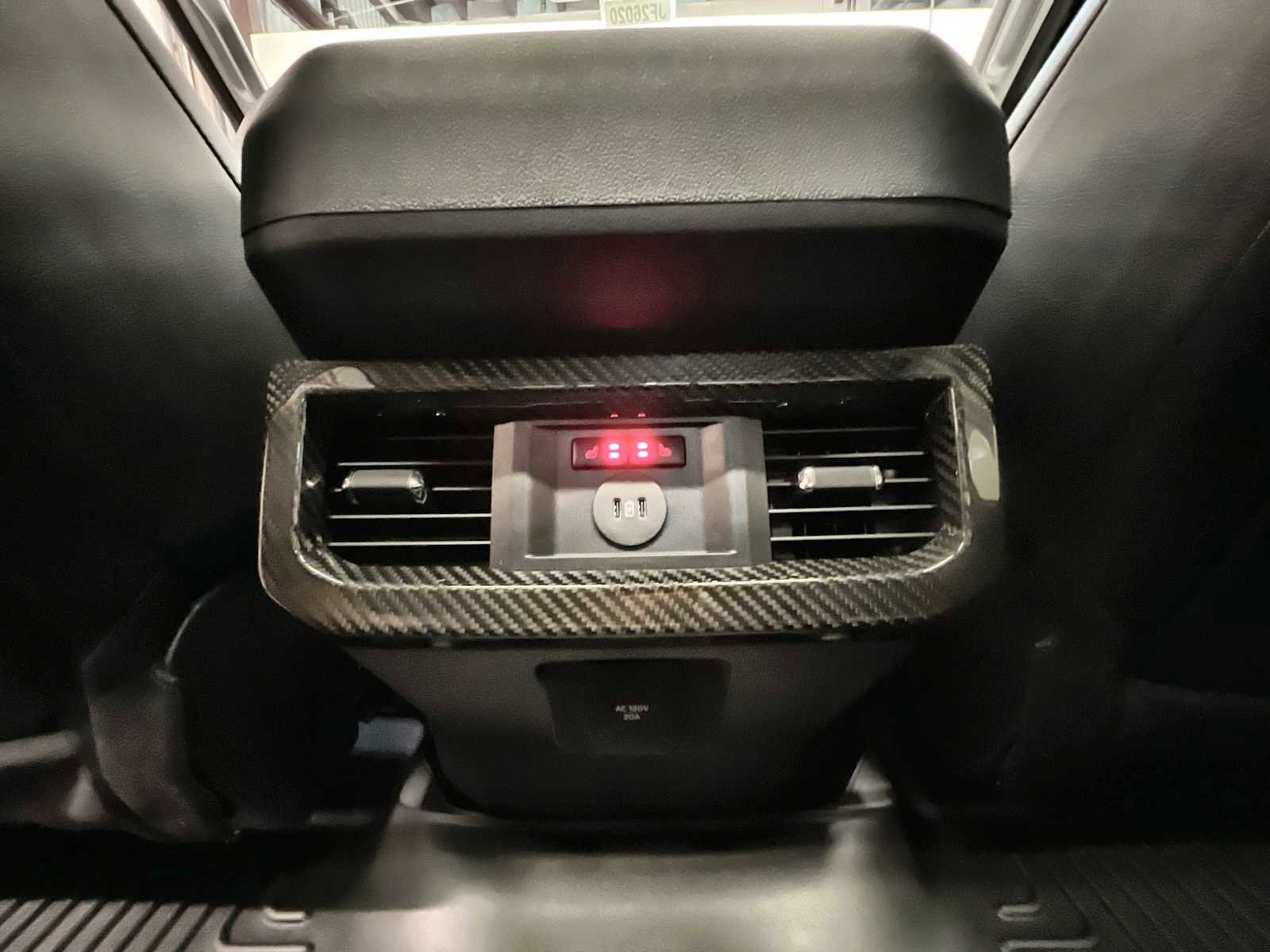 New 2026 Ford F250 Lariat w/ Black Appearance Package image 23