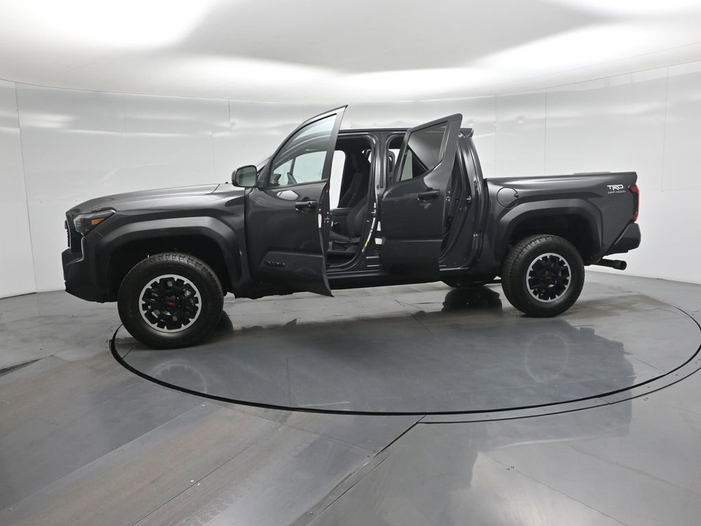 Used 2024 Toyota Tacoma TRD Off-Road image 37