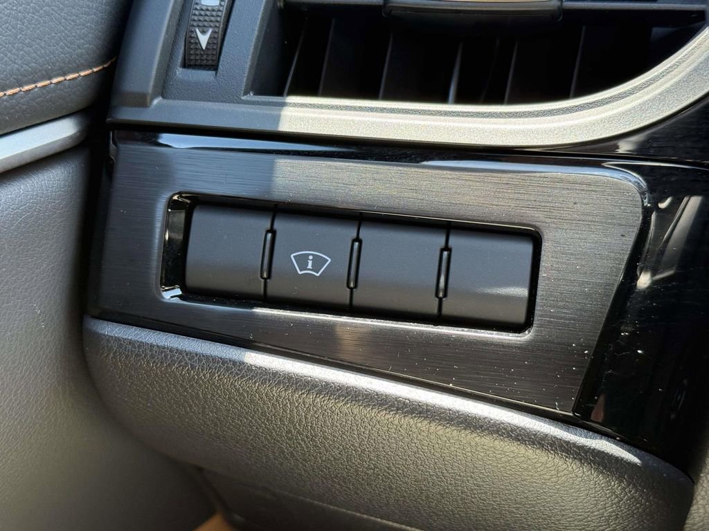 Used 2024 Lexus ES 350 w/ Premium Package FWD image 21