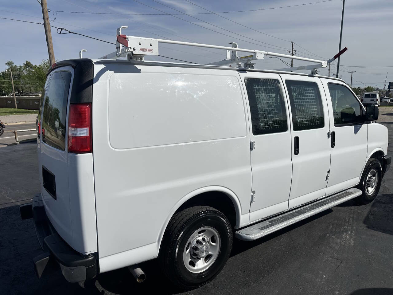 Used 2020 Chevrolet Express 2500 w/ Driver Convenience Package image 8