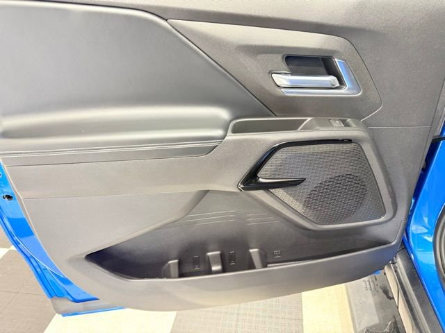 Used 2025 Chevrolet Silverado EV LT image 18