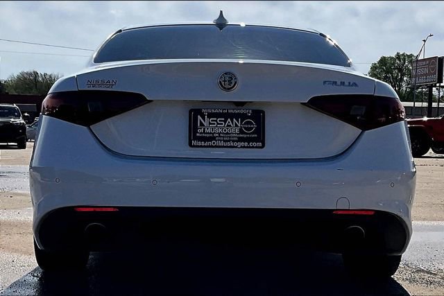 Used 2019 Alfa Romeo Giulia image 5