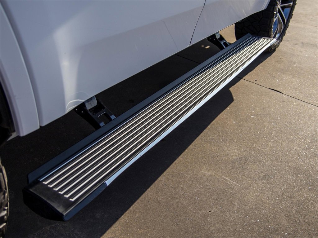 Used 2024 Jeep Grand Wagoneer Series III w/ HD Trailer Tow Package image 11