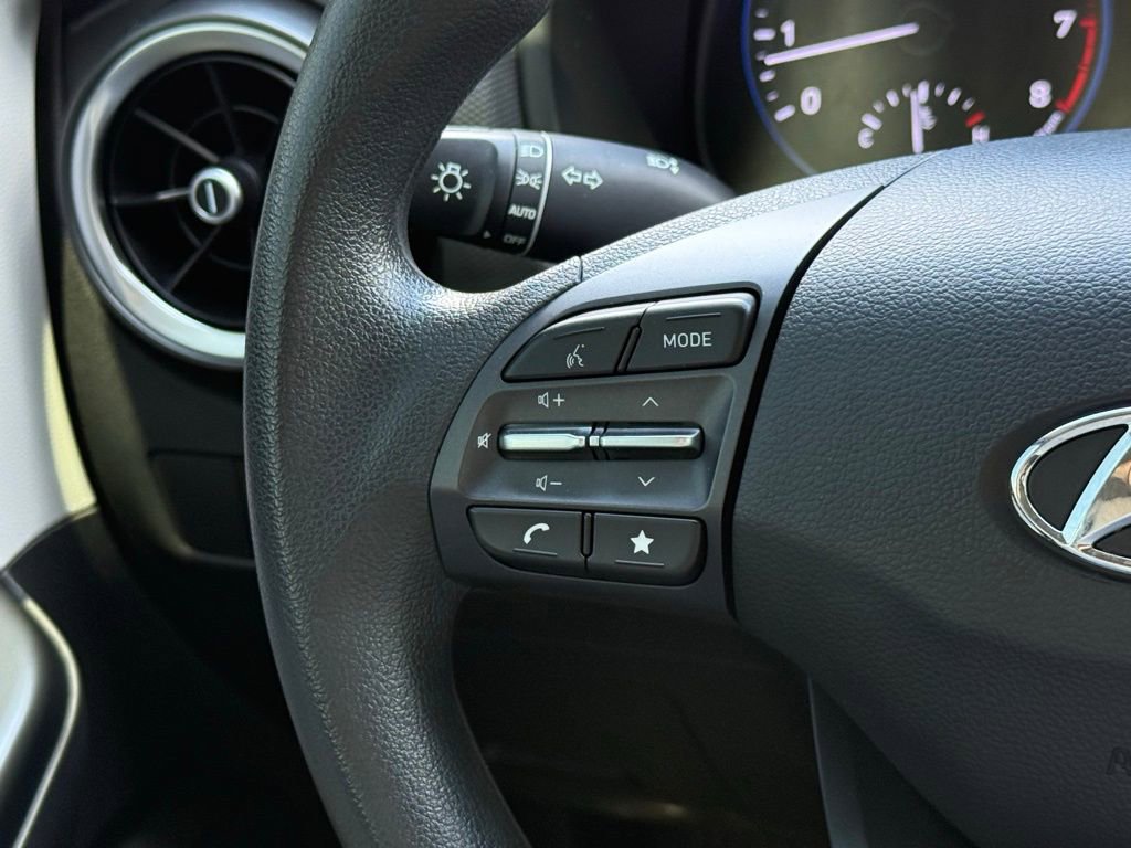 Used 2022 Hyundai Kona SEL FWD image 17