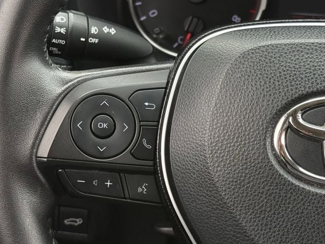Used 2021 Toyota RAV4 XLE Premium FWD image 14