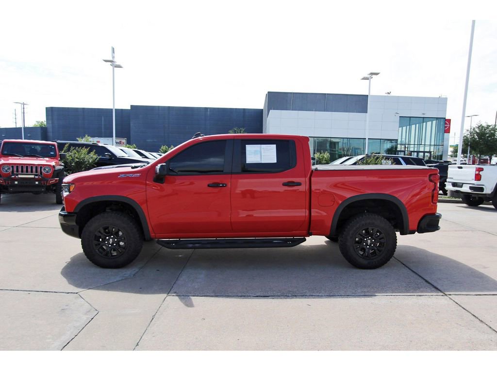 Used 2024 Chevrolet Silverado 1500 ZR2 w/ Technology Package image 3