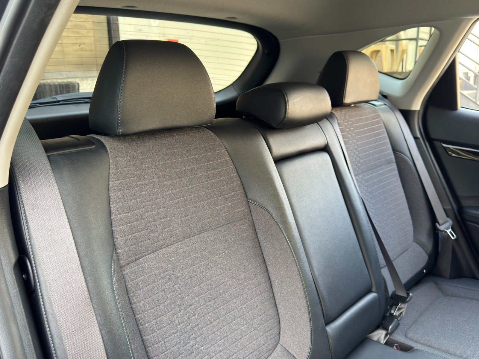 Used 2021 Kia Seltos S FWD image 31
