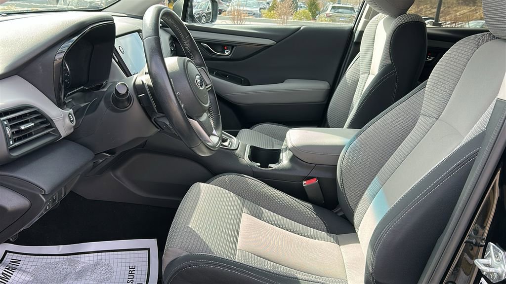 Used 2022 Subaru Outback Premium image 10