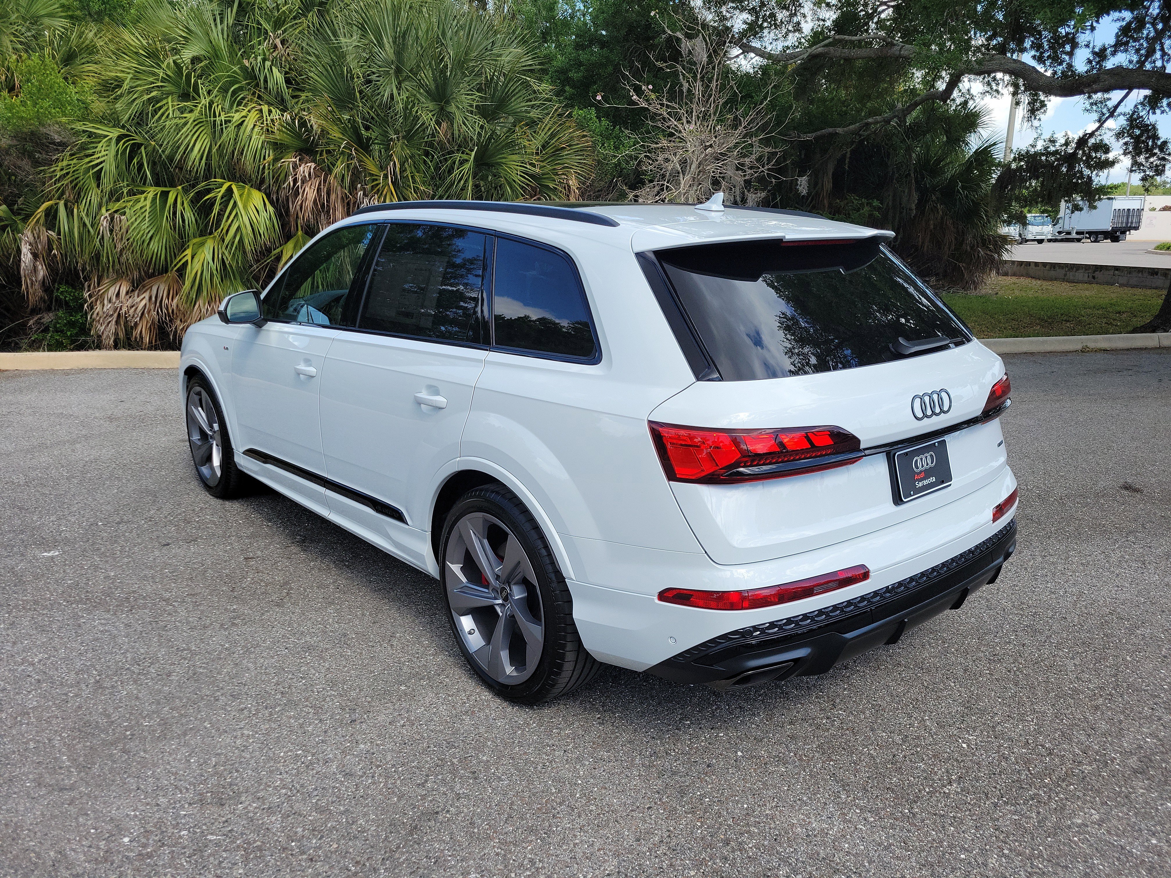 New 2026 Audi Q7 3.0T Prestige AWD/4WD image 6