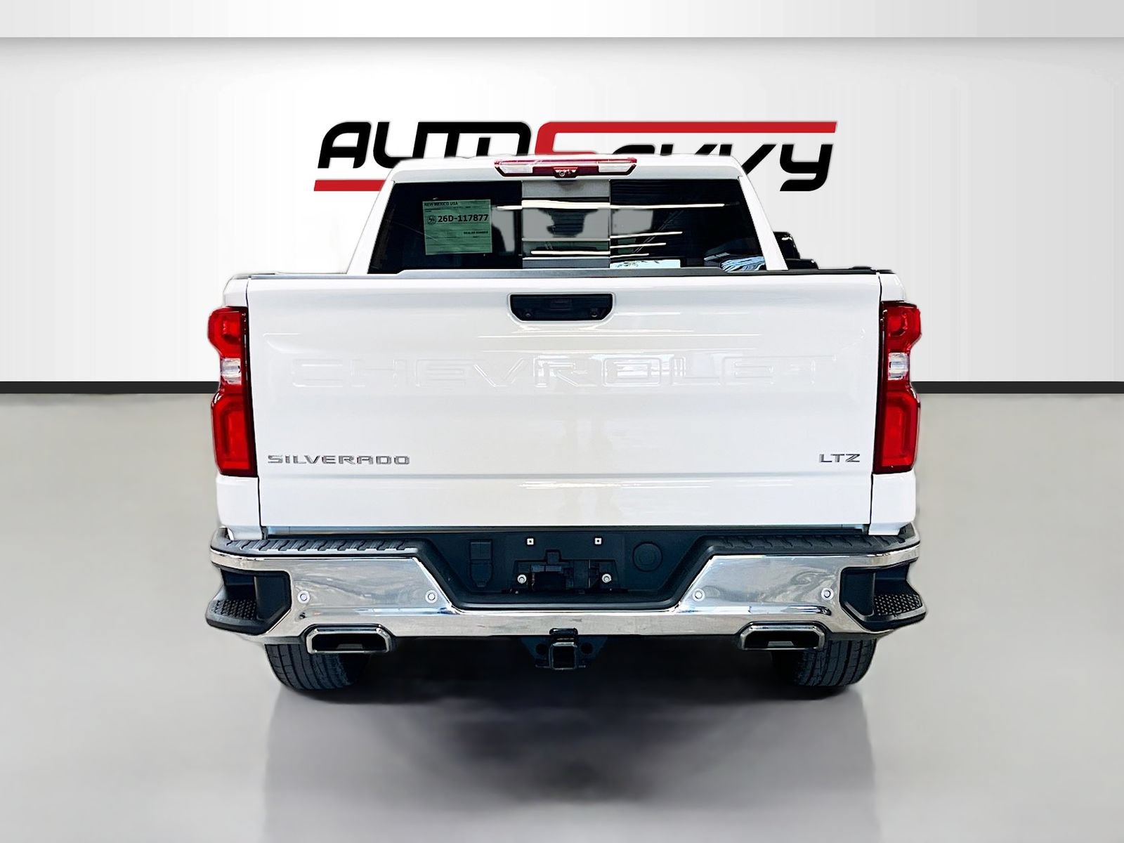 Used 2025 Chevrolet Silverado 1500 LTZ w/ LTZ Premium Package AWD/4WD image 6