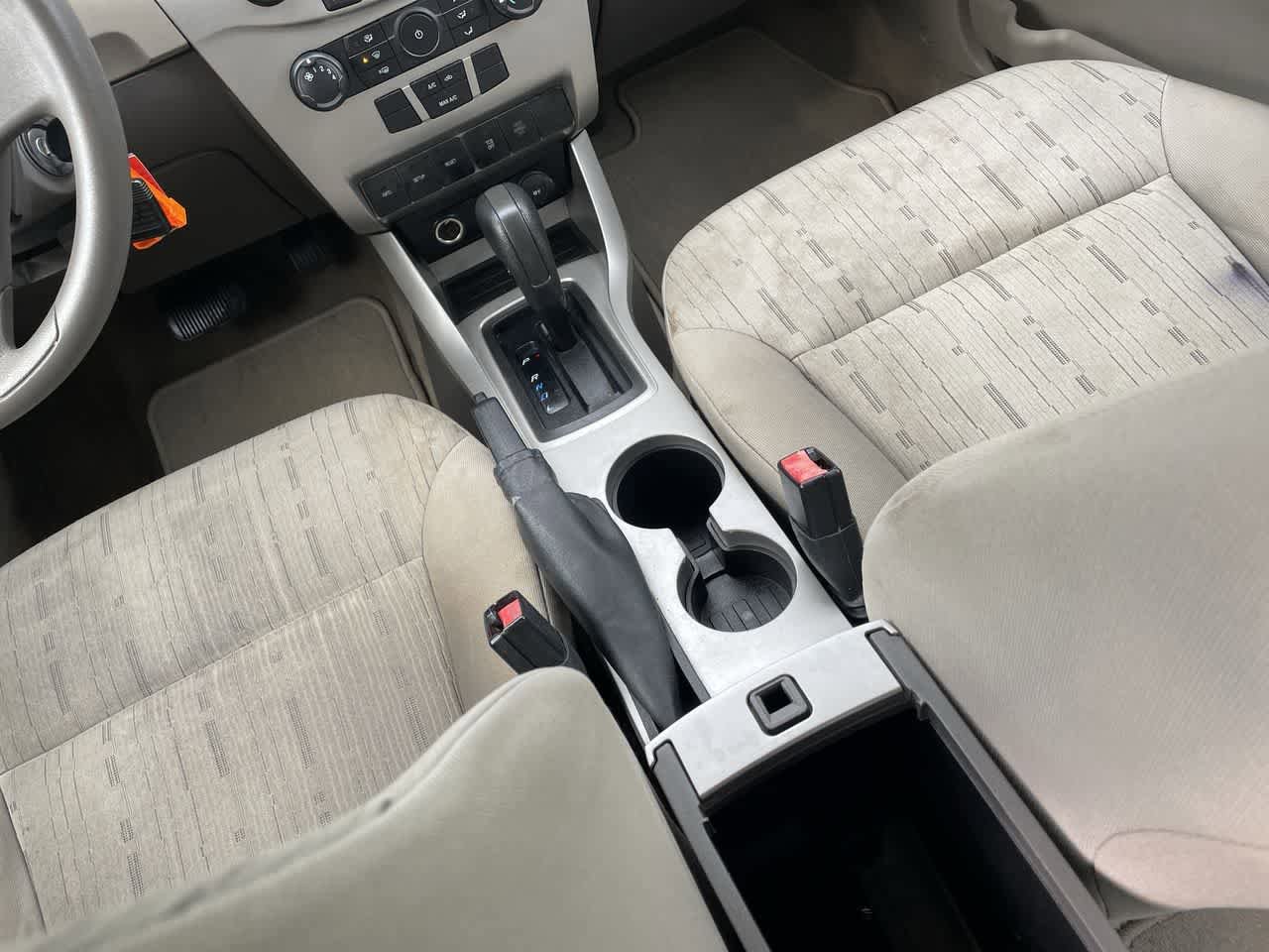 Used 2008 Ford Focus SE FWD image 21
