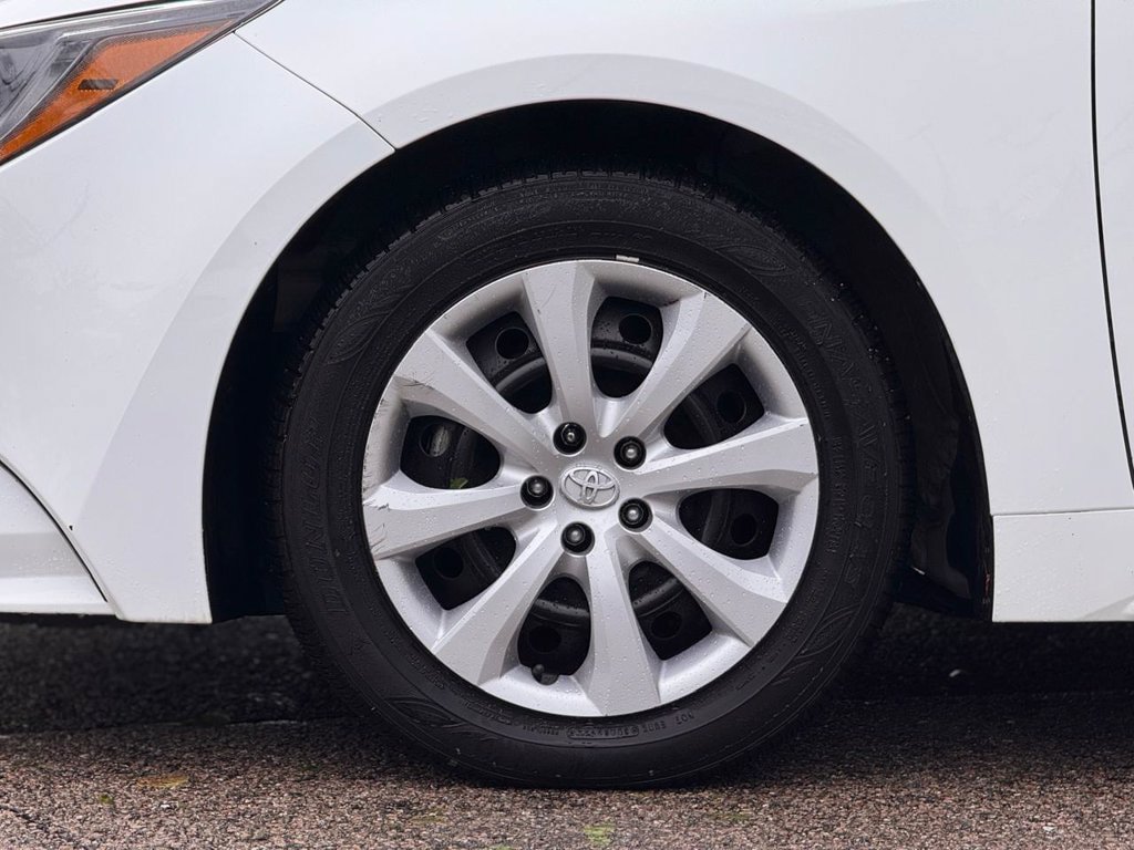 Used 2023 Toyota Corolla LE FWD image 11